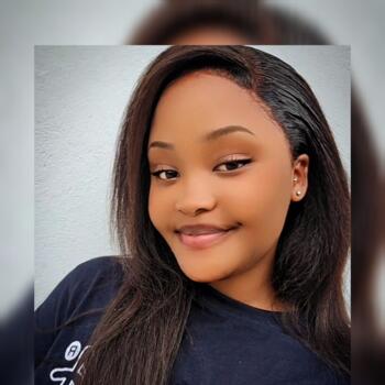 Babysitter Rzeszów: Naomi