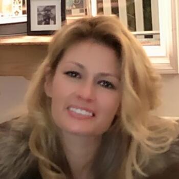 Babysitter Calabasas Highlands: Monique