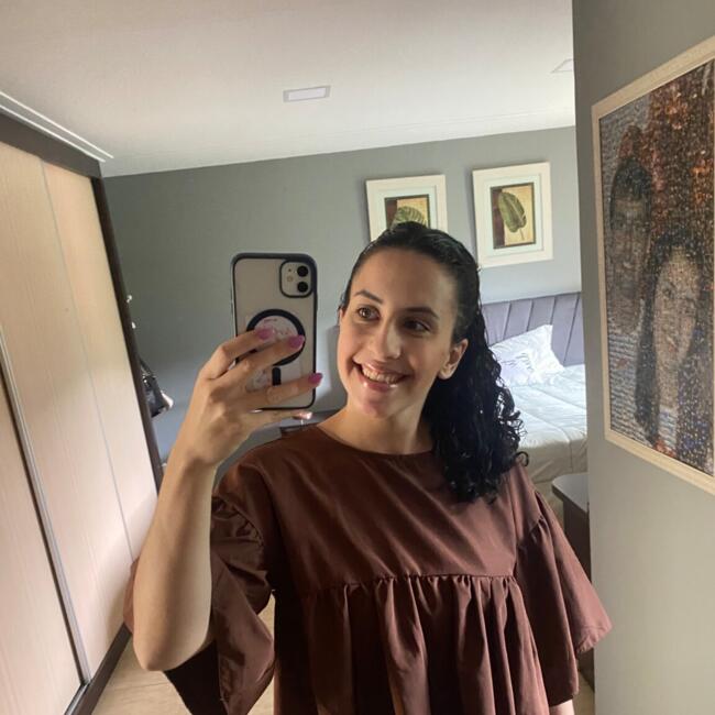 Babá em Nova Friburgo: Larissa