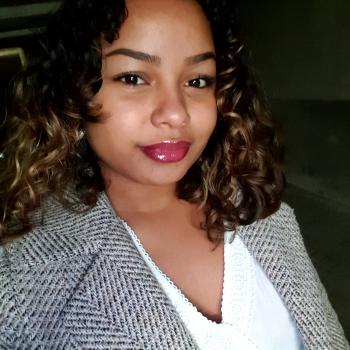 Baby-sitter in Douai: Larissa