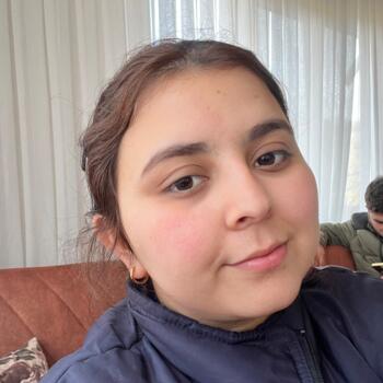 Babysitter in Hacılıçay: Ayşenaz