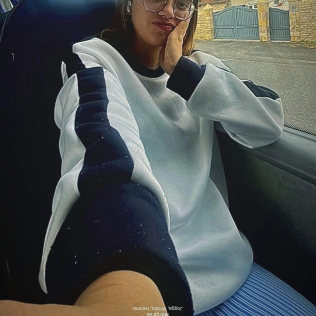 Babysitter in Figeac: Louise