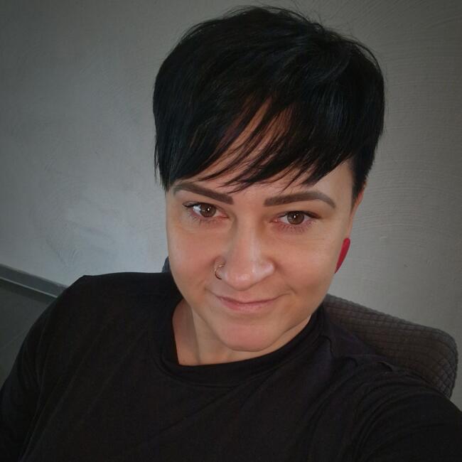 Babysitter in Oberarnbach: Linda