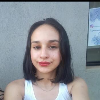 Niñera en San Vicente: Mariana