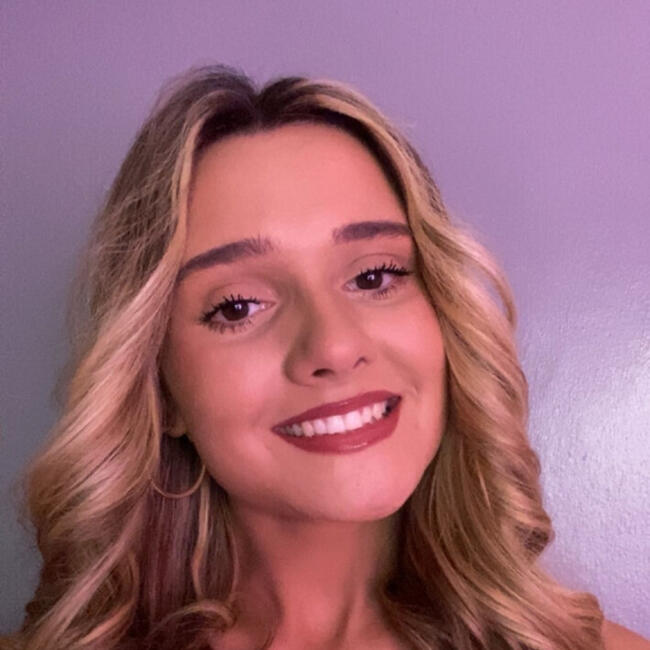 Babysitter in Coatbridge: Nadine