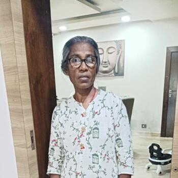 Babysitter in Kolkata: Miss