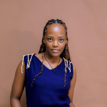 Babysitter Kampala: Gift