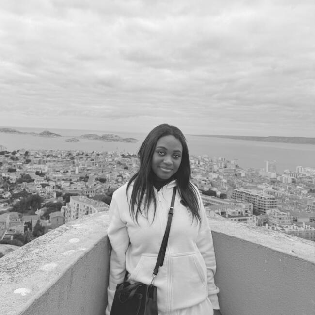 Babysitter in Marseille: Mariama Cire