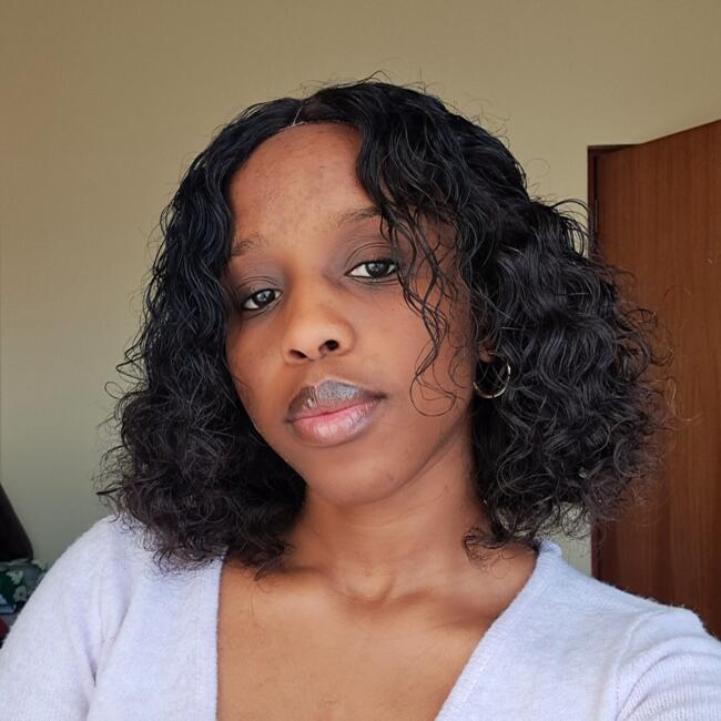 Babysitter in Mossel Bay: Sinakho