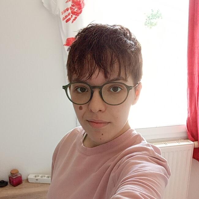Babysitter in Espère: Léane