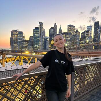 Babysitter in Courbevoie: Lou