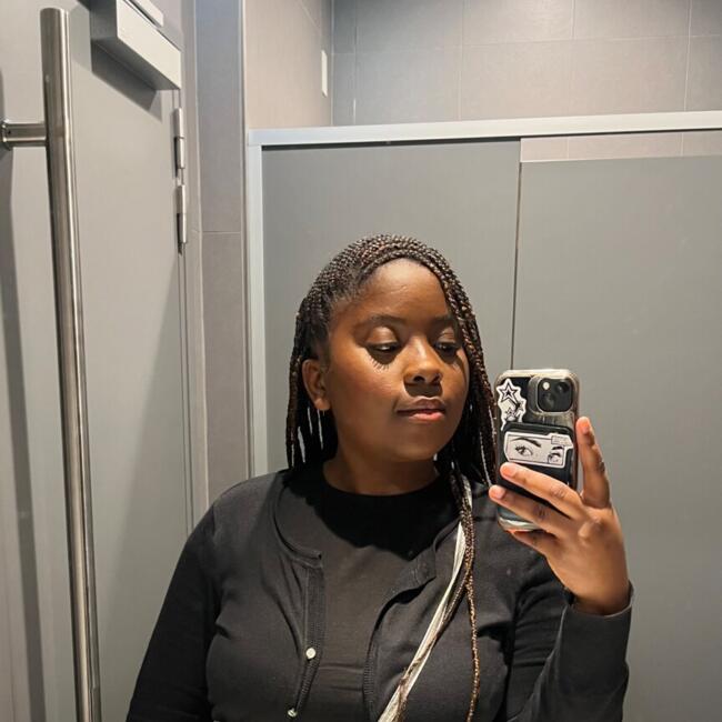 Babysitter in Sintra: Miquilina