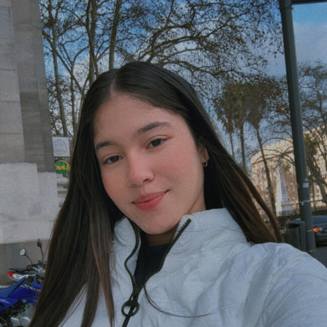Babysitter in Buenos Aires: Clara