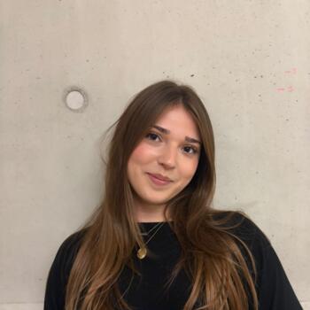 Babysitter in Rollingen: Daniela
