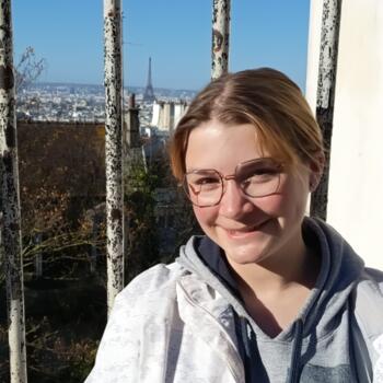 Babysitter in Lanester: Andréa