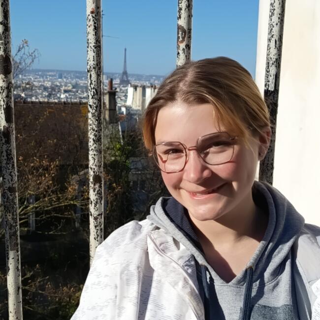 Babysitter in Lanester: Andréa