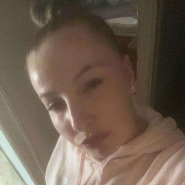 Babysitjob in Sambreville: Julie