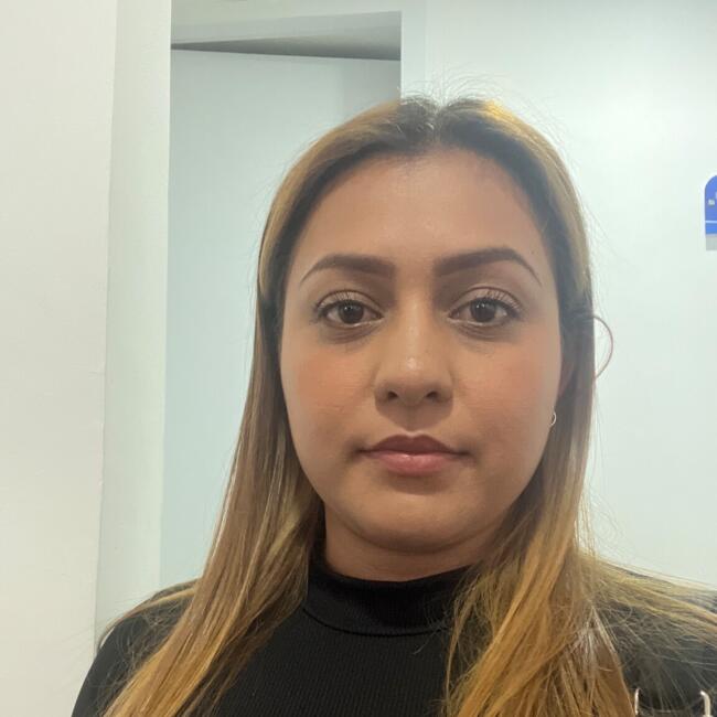 Niñera en Armenia: Kenia