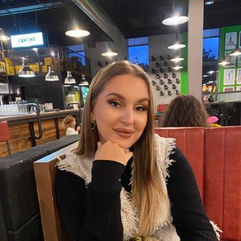 Baby-sitter in Lyon: Laura