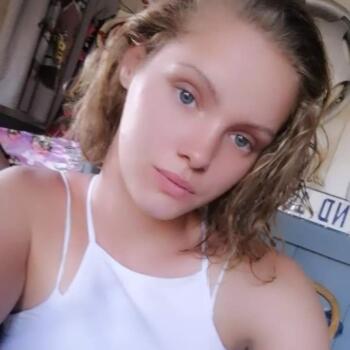 Babysitter in Bluff: CC