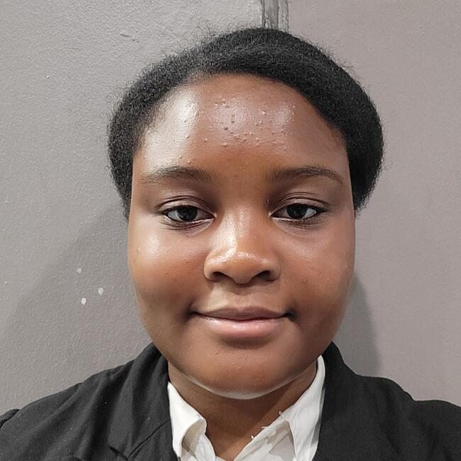 Babysitter in Vigneux-sur-Seine: Loraine