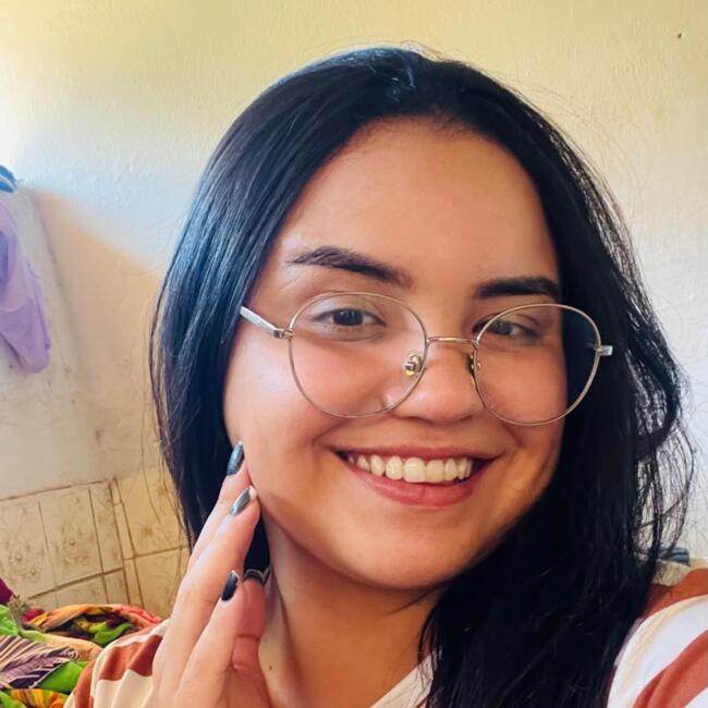 Babá em Sertãozinho: Nicoly