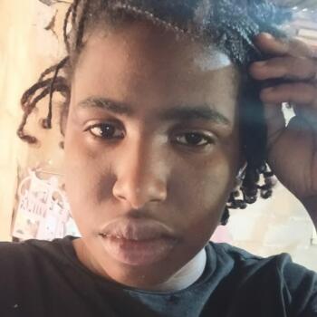 Babysitter in Roxborough: Tashana