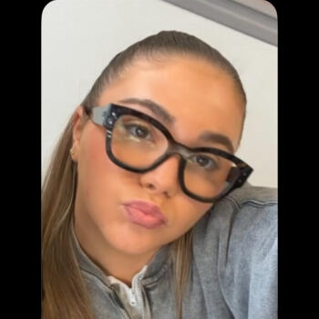 Babysitter in Écouen: Emma