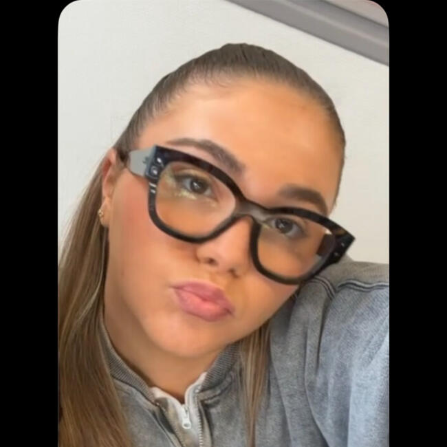 Babysitter in Écouen: Emma