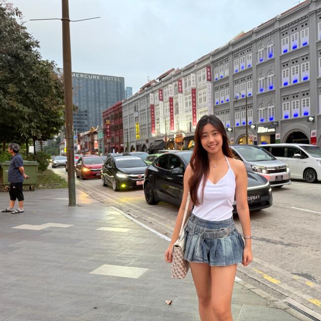 Babysitter in Singapore Island: Denise Teng Yee