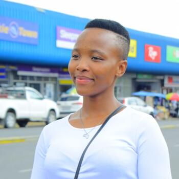 Babysitter in Kempton Park: Thobeka