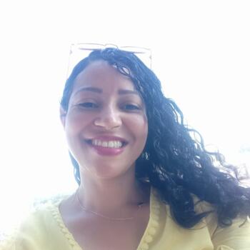 Babá em Guararema: Elba Cristina Oliveira