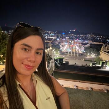 Babysitter in L'Hospitalet de Llobregat: Lina Maria