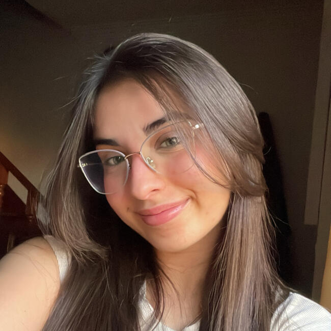 Babysitter em Almada: Sofia