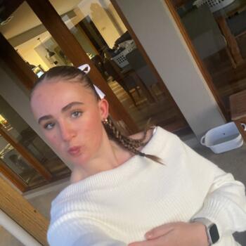 Babysitter in Ballarat: Tess