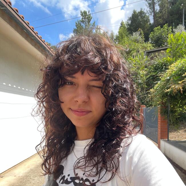 Babysitter em Várzeas (Distrito de Coimbra): Maria