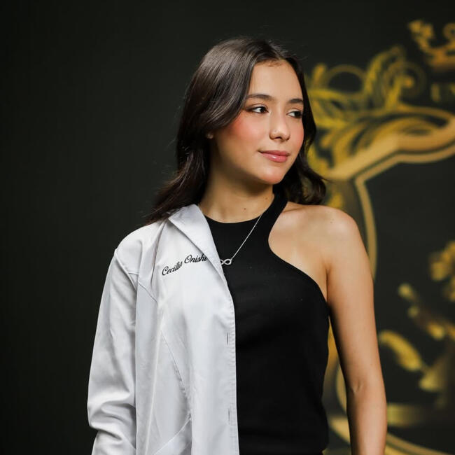 Babysitter in Espírito Santo do Pinhal: Cecillia