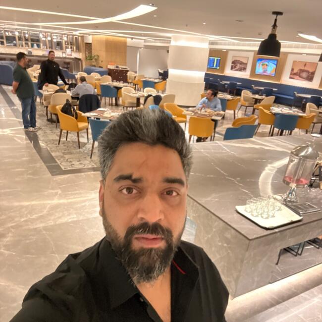 Meoka में बेबीसिटिंग की नौकरी: Mohit