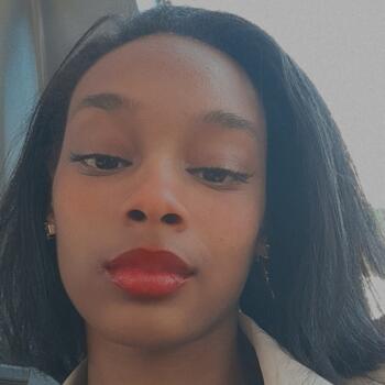 Babysitter Jouy-le-Moutier: Kaylia