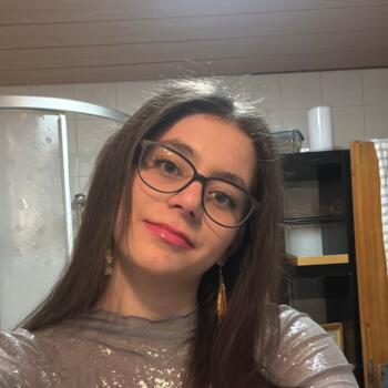 Babysitter in Flachau: Tara