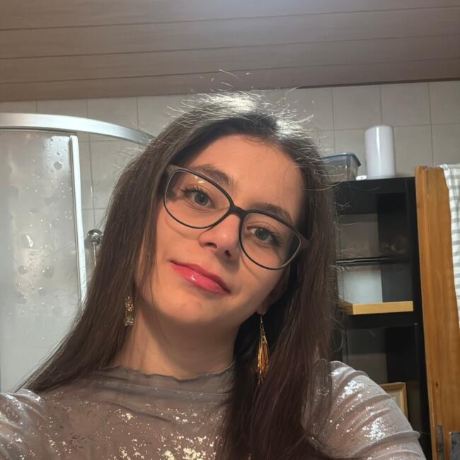 Babysitter in Flachau: Tara