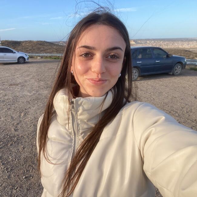 Babysitter in Ciudad de la Costa: Camila