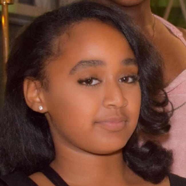 Babysitter in London: Delina