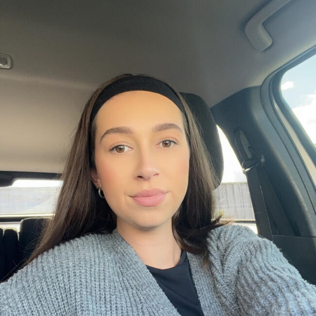 Babysitter in Wollongong: Alissa