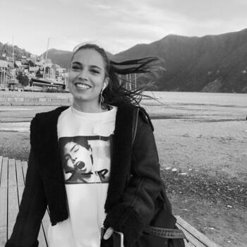 Babysitter in Pazzallo: Giulia