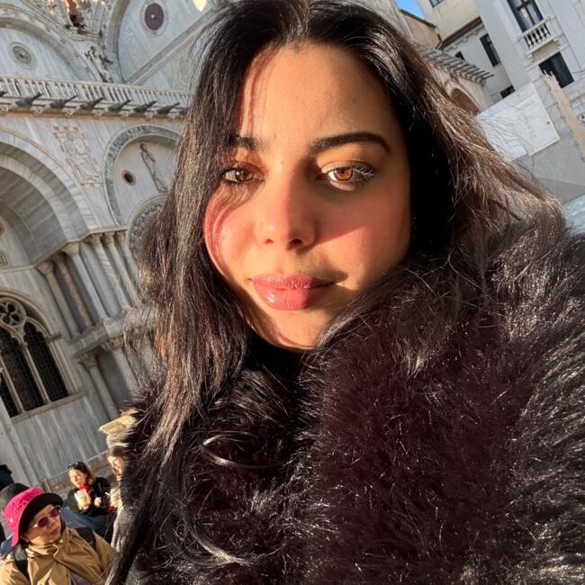 Babysitter a Dalmine: Aya