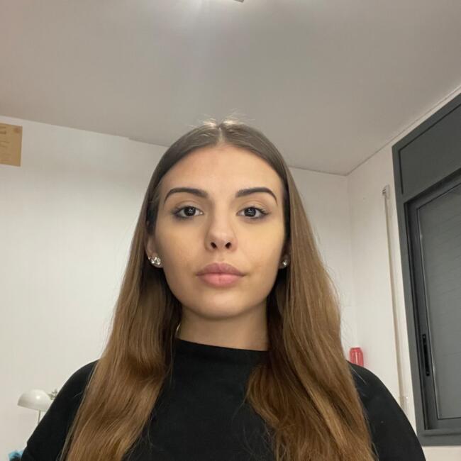 Babysitter in Teià: Aroa