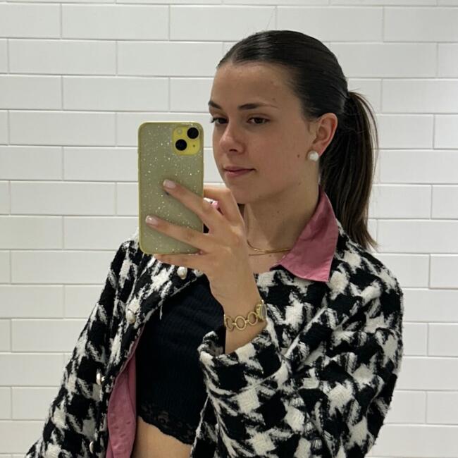 Babysitter in Macieira da Lixa: Clara