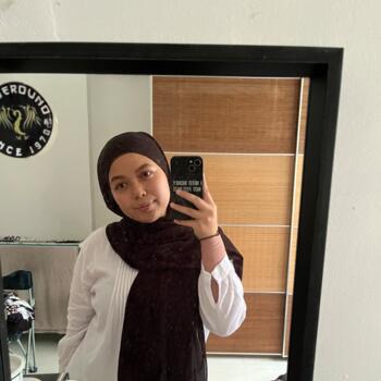 Babysitter Singapore Island: Hans