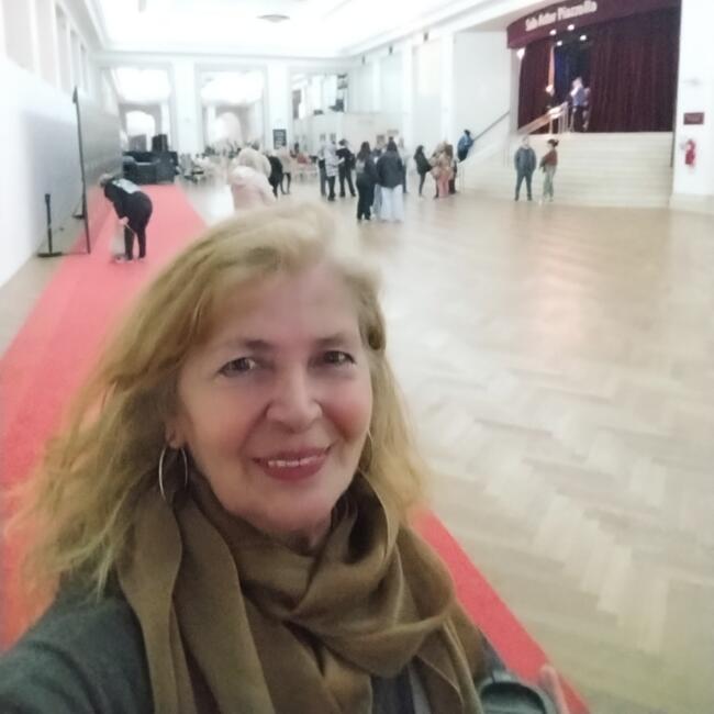 Babysitter in Buenos Aires: Julia